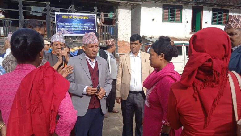 झरि ,पहिराे छल्दै एमाले नेता प्रदिप ज्ञवाली जनता भेट्न गाउँ गाउँमा ।।