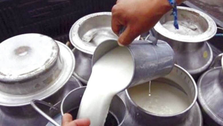 सरकारले लिटरमा ९ रुपैयाँ बढायो दूधको मूल्य