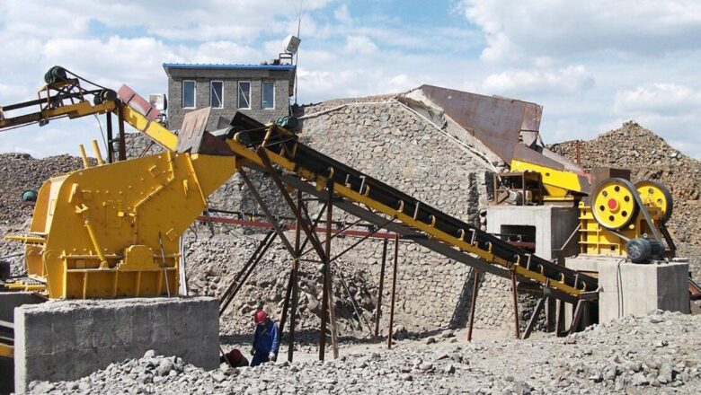 क्रसर उद्योगीहरु अन्दोलित : आजदेखि आपूर्ति बन्द गर्ने