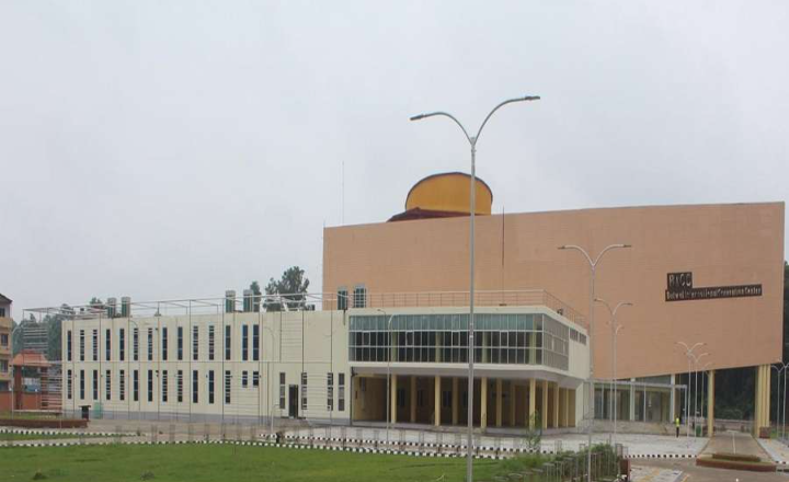 अन्तरास्ट्रिय समेलन केन्द्र संचालनमा आएन ,अर्बौको      संरचना प्रयोग बिहिन ।।