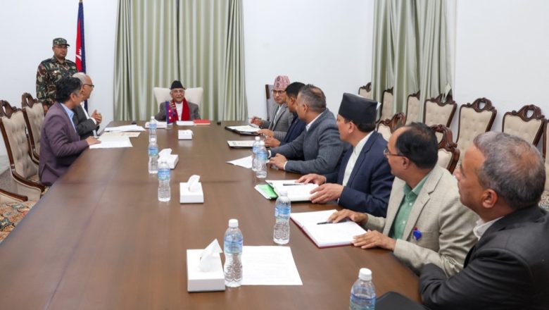 विद्यार्थीलाई विदेश जान बाध्य पार्ने गरी गलत स्वार्थमा नलाग्न प्रधानमन्त्री ओलीको निर्देशन