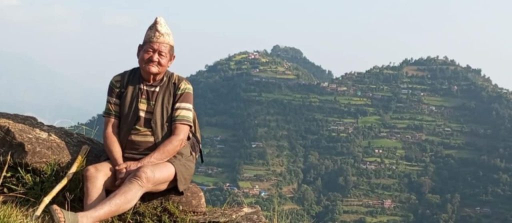 भेडा सग रमाउदै, रेसुङ्गाका पाखापखेरा सग मितेरी लगाउदै बित्यो  हिराबहादुरको जिवन