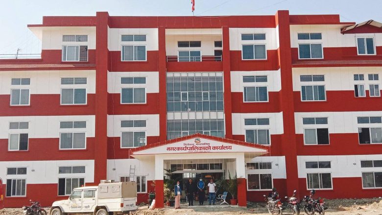 जाडो बढपछि रुपन्देहीको तिलाेत्तमा नगरका बिद्यालयमा बिदा