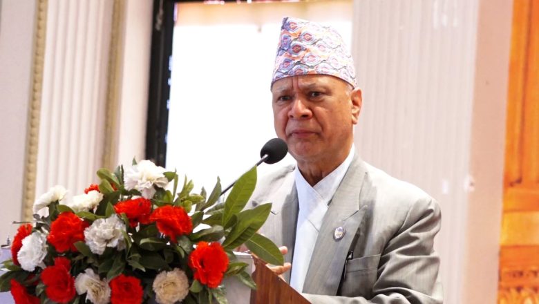 मुलधारका सञ्चारमाध्यमहरूले राजनीतिमा निर्णायक भुमिका खेल्न सक्नुपर्छ : मन्त्री रघुजी पन्त