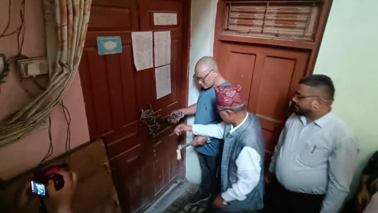 स्थानीय प्रशासनले ४५ दिनमा खाेल्याे हाेटल तथा रेष्टुरेन्ट ब्यवसायी संघमा लगाएकाे ताला