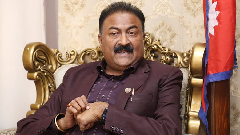 प्रधानमन्त्रीको निर्देशनपछि सामान्य प्रशासनमन्त्री गुप्ताले दिए राजीनामा