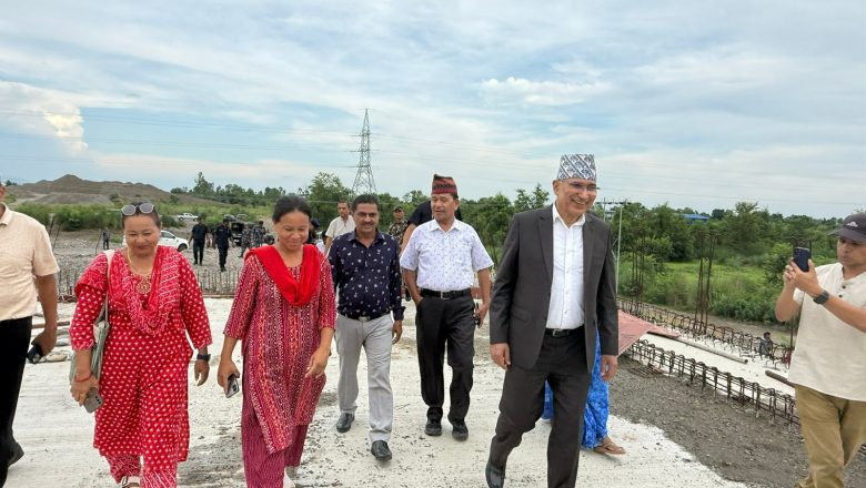 अर्थमन्त्री पौडेलले गरे तिलोत्तमाका विभिन्न योजनाको स्थलगत अवलोकन