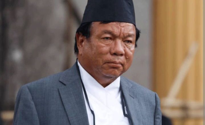 सरकारले शिक्षक संघ संगठनलाई मान्यता नदिने, दलीय गतिविधिमा संलग्न भए बर्खास्त गर्ने शिक्षा मन्त्री पुनको चेतावनी