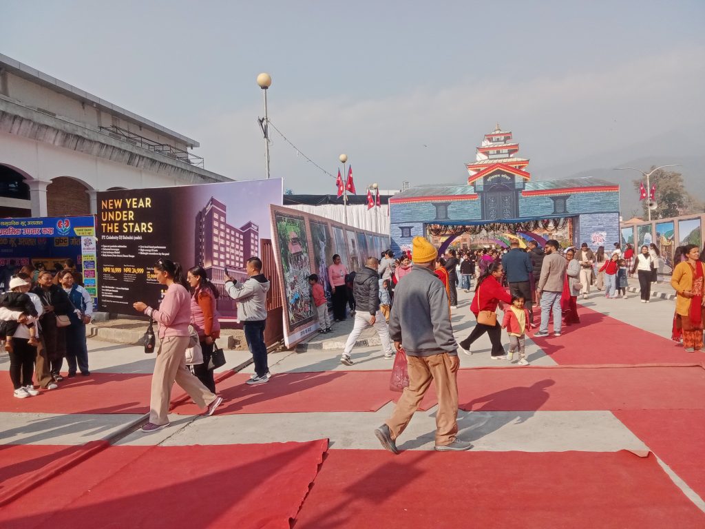 पहिलो सातामै एक लाख अवलोकनकर्ता र करिब ८ करोड कारोबार रहेको औद्योगिक प्रदर्शनीमा बिहिबार अवलोकनकर्ताको भिड