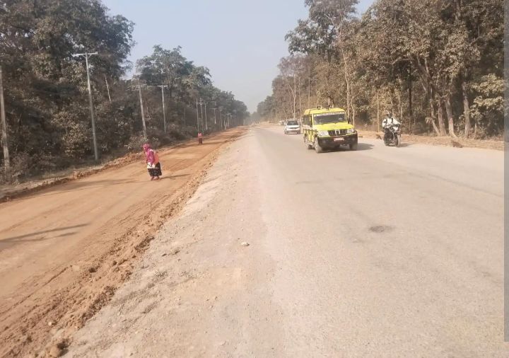 माटो,गिटी,बालुवा लगायतका सामाग्री उपलब्ध गराउन नसक्दा बुटवल-गोरुसिंगे सडक विस्तारको काम सुस्त