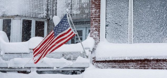 अमेरिकामा हिमपात: ५ हजारभन्दा बढी उडान रद्द, लाखौं प्रभावित
