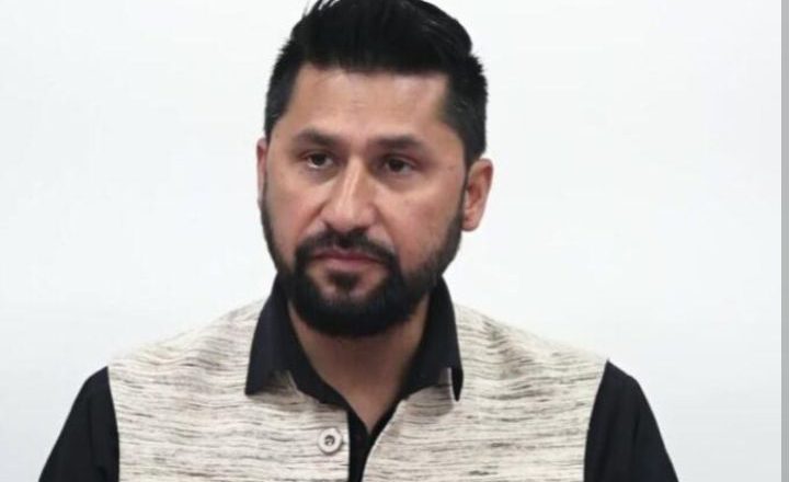 रास्वपा सभापति लामिछानेको अभियोगपत्र फिर्ताविरुद्धको रिट पूर्ण इजलासमा पेश गर्न सर्वोच्चको आदेश