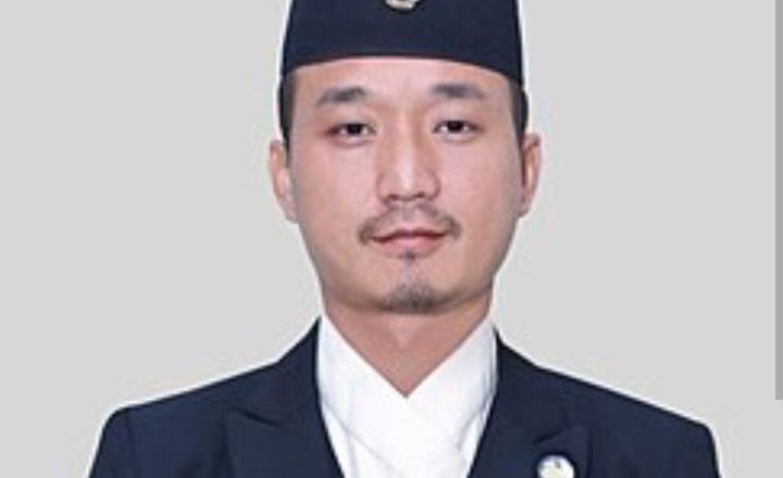 दीपक भट्टसँग जोडिएको विषयमा पार्टीको निर्णय मान्छु, अनुसन्धानमा सघाउँछु : गृहमन्त्री गुरुङ