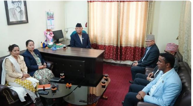 विपक्षी दलहरूको बैठक: सुकुम्बासी, विद्यार्थी संगठन र ट्रेड युनियन बारे सरकारको निर्णयको विरोध