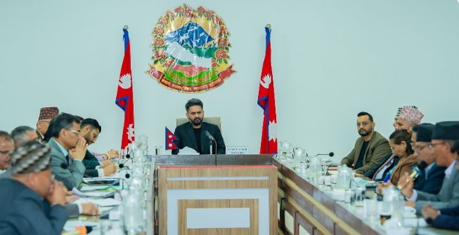 विश्वविद्यालयबाट दलीय संगठन र कर्मचारी संगठनका संरचनाहरू तत्काल हटाउन प्रधानमन्त्रीको निर्देशन