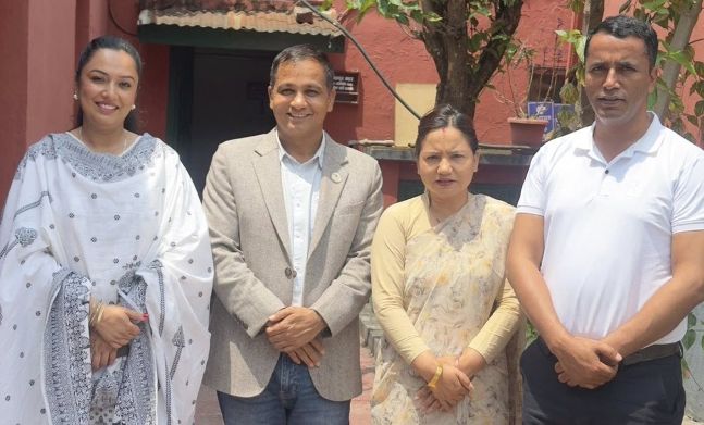 प्रधानमन्त्रीको उपेक्षाविरुद्ध एकठाउँ उभिए विपक्षी चार दल