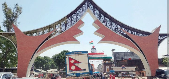 सय रुपैयाँभन्दा माथिका सामानमाभन्सार लिने सरकारकाे निर्णयमा सर्वोच्चले लगायो रोक