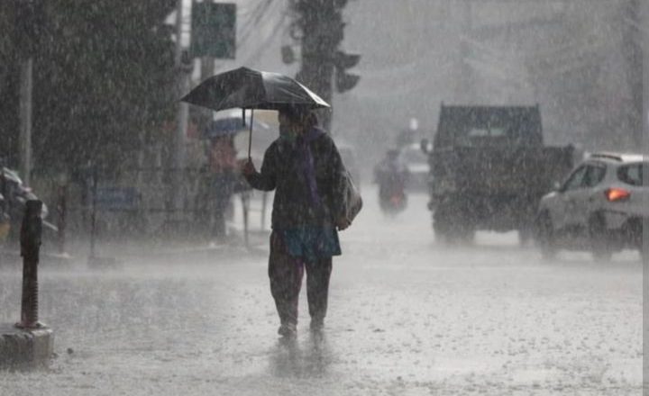 आज पनि केही स्थानमा भारी वर्षा र अधिकांश स्थानमा बर्षाको सम्भावना