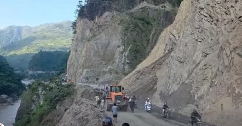नागढुङ्गा–नारायणगढ सडक सुचारु