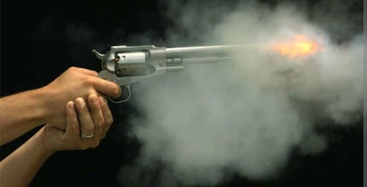 नवलपरासीमा लागुऔषध कारोबारीमाथि प्रहरीले चलायो गोली, दुई भारतीय पक्राउ