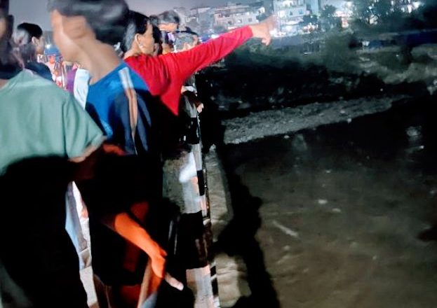 बुटवल–११ बुद्धनगर तिनाउ पुलबाट हाम फालेका पुरुष बेपत्ता