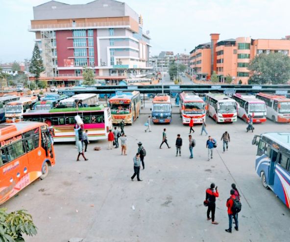 आजदेखि दशैंको अग्रिम टिकट बुकिङ खुला, रातिदेखि नै यात्रुहरु लाइनमा