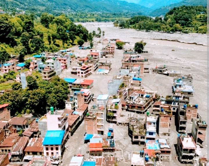 बाढीपछिको त्यो यात्रा : मनमा उठेका पीडा,प्रश्न र समाधान